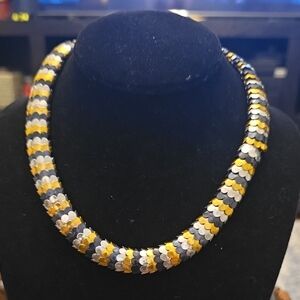 Chic Goldtone and Silvertone Metal Tri-Coloured Necklace